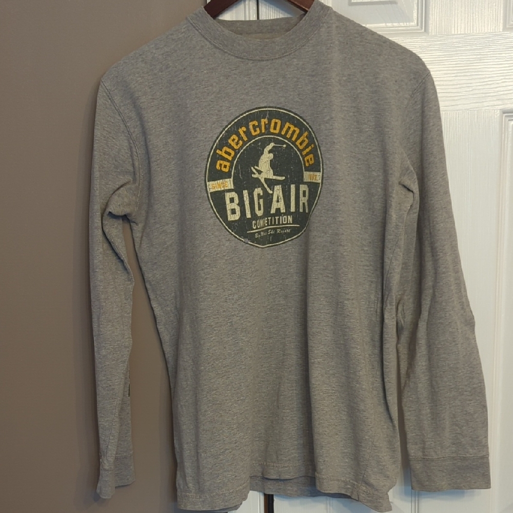 Abercrombie Gray Long Sleeve Ski Shirt